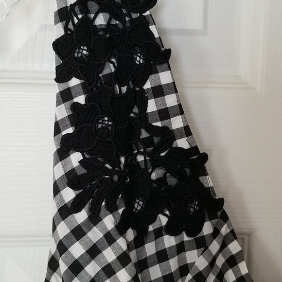 Black and White Dress - Picture 2 of 7